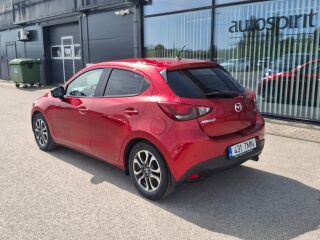 Mazda 2 Luxury 1.5 66кВ