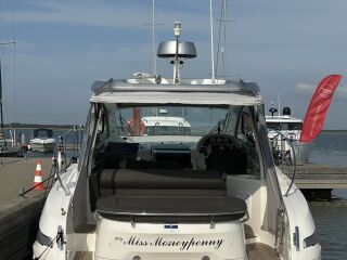 Bavaria 34HT Sport 37ft 2 x Volvo Penta D4 382кВ