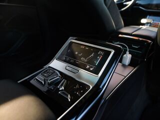 Audi A8 LONG S-Line 3.0 210kW