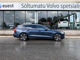 Volvo V60 AWD INSCRIPTION EXPRESSION INTELLI SAFE MY23 2.0 T6 Plug-in 251кВ