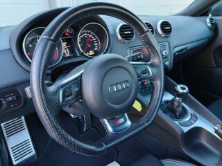 Audi TT S-Line Quattro 2.0 R4 TDI 125кВ