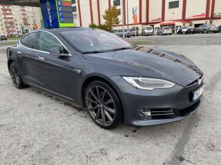 Tesla Model S 75D Dual Motor 386kW Enhanced Autopilot 158kW