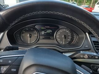 Audi Q5 50 TFSIe S-Line TFSIe 220кВ