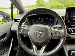Toyota Corolla Active Plus 1.8 72кВ