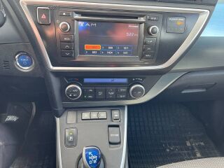 Toyota Auris 1.8 73kW