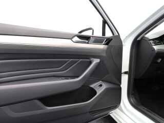 Volkswagen Passat R-line 4Motion 2.0 147kW
