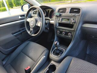 Volkswagen Golf 1.6 66kW