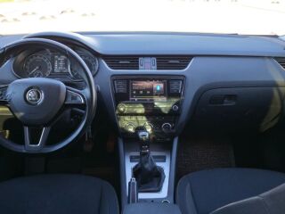 Skoda Octavia Ambition 1.6 85kW