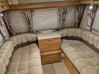 Swift Fairway 584