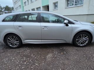 Toyota Avensis 1.6 82kW
