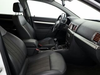 Opel Vectra Cosmo Facelift 2.2 114kW