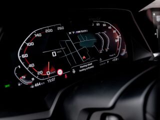 BMW X7 M50 Individual 4.4 V8 390кВ