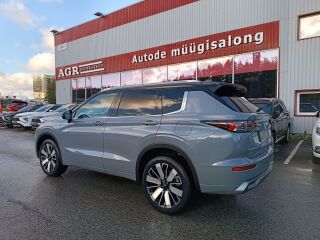 Mitsubishi Outlander Instyle Plus Luxury 4WD 2.4 PHEV 225kW