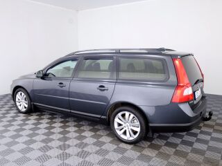 Volvo V70 Summum ATM 2.4 D5 129кВ