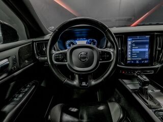 Volvo V60 D4 R-Design 2.0 140kW