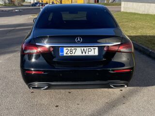 Mercedes-Benz E 220 2.0 147kW