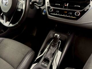 Toyota Corolla Active Plus 1.8 72кВ