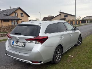 Toyota Auris 1.6 97kW