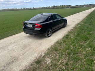 Volvo S80 2.4 R5 136kW