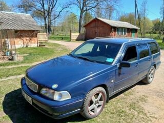 Volvo V70 2.5 103kW
