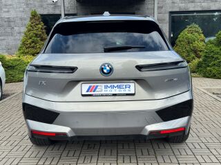 BMW iX xDrive 40 xDrive 40 Sportpakett 240кВ