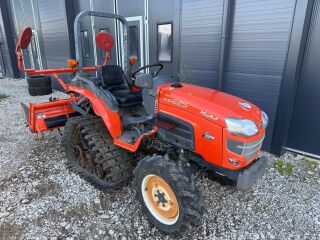 Kubota KB225 KB225 + Frees