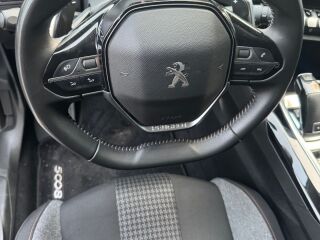 Peugeot 5008 1.5 96kW