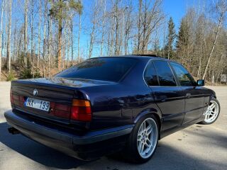 BMW 525 2.5 R6 TD 85кВ
