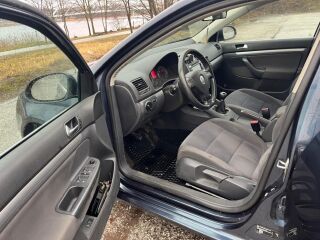 Volkswagen Jetta 1.6 85кВ