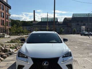 Lexus NX 300h FSport 2.5 114kW