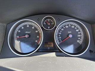 Opel Astra TwinTop 1.8 103kW