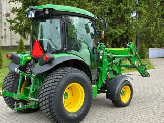 John Deere 4052R