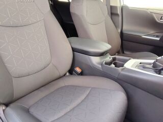 Toyota RAV4 Luxury 129кВ