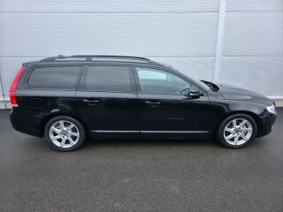 Volvo V70 Summum Luxury Black Sapphire 5cyl 2.4 D5 158kW