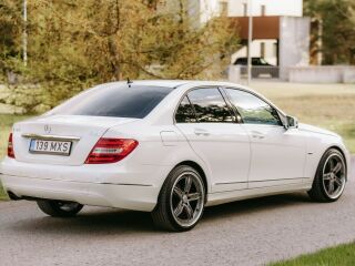Mercedes-Benz C 180 2.1 88kW