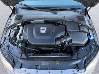 Volvo V70 Momentum 2.0 R5 D3 120кВ