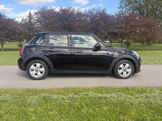 MINI Cooper 5D 1.5 100kW