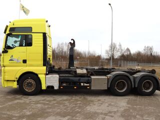 MAN TGX 33.680 6X4 BL V8 500kW