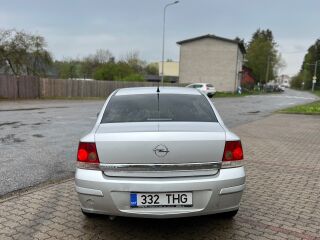 Opel Astra 1.6 85кВ
