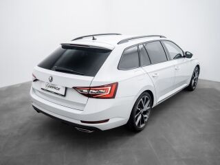 Skoda Superb Combi 4x4 Sportline 2.0 206кВ