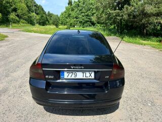 Volvo S80 2.4 D5 136кВ