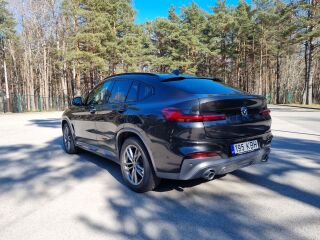 BMW X4 M-Pakett 2.0 185kW