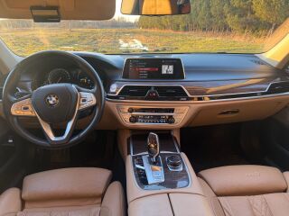 BMW 740 XDrive 3.0 235кВ