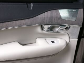 Volvo XC90 AWD INSCRIPTION LUXURY XENIUM FULL 2.0 T8 Recharge Twin Engine Plug-In-Hybrid 288kW