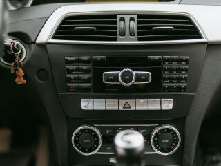 Mercedes-Benz C 180 2.1 88kW