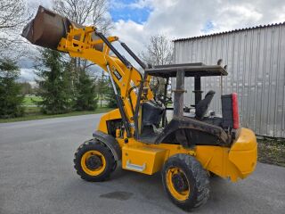 JCB 2CX