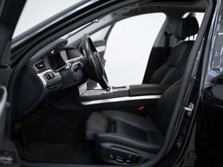 BMW 740 Facelift xDrive 3.0 230кВ