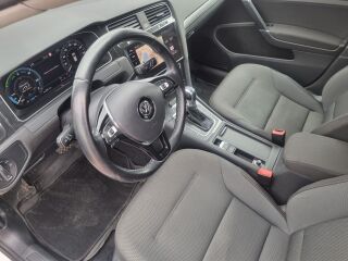 Volkswagen Golf Facelift 100кВ