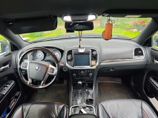 Lancia Thema 3.0 176kW