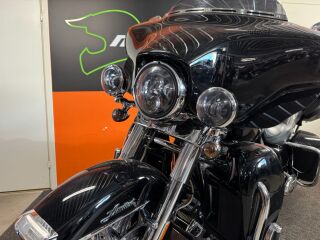 Harley-Davidson Electra Glide CVO Ultra Limited V2 67kW